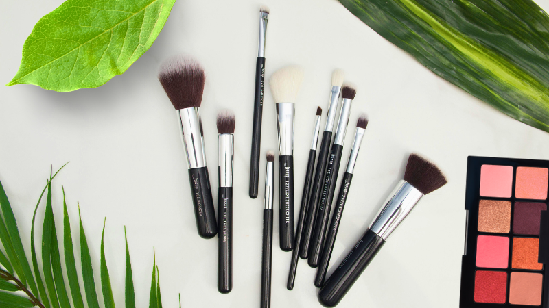 natural-makeup-look-with-eco-friendly-ingredients