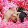 how-to-wear-a-pink-prom-dress-perfectly
